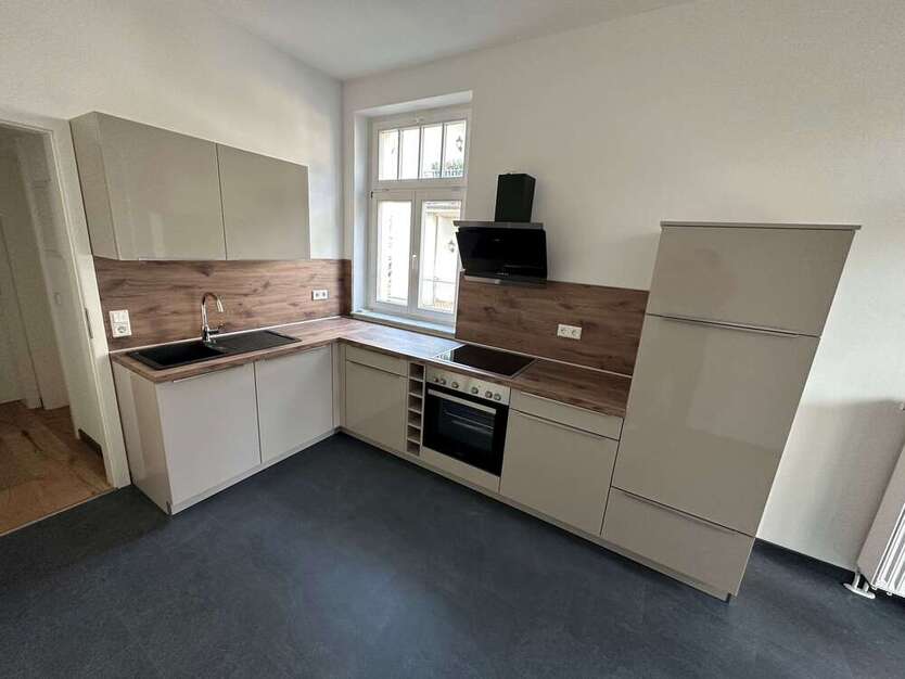 Wohnung zum Mieten in Zwickau 810 € 115.56 m²