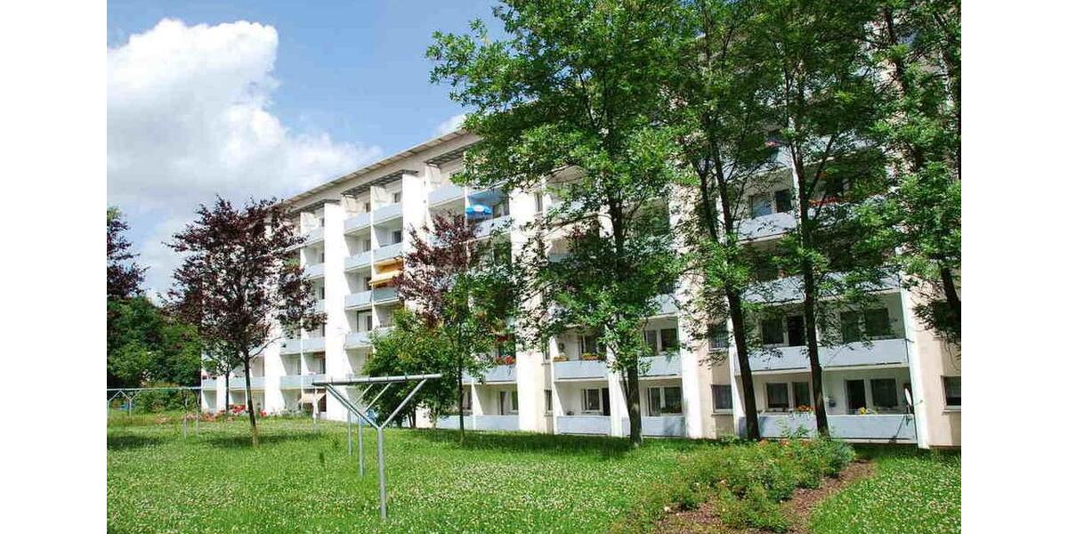 Hier lädt ein offener Wohn-Essbereich zum Wohlfühlen ein 3 zimmer