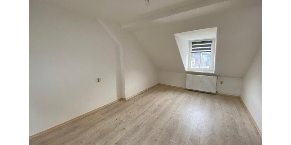 Dachgeschoßwohnung Marienberg - 4 Zimmer, 106 m&sup2;, 638&euro; | Angebot:25232372