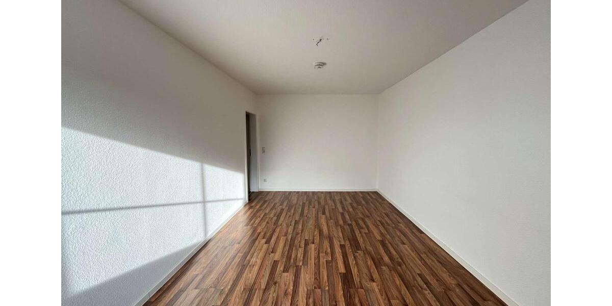 Etagenwohnung Chemnitz Ebersdorf - 2 Zimmer, 63 m&sup2;, 400&euro; | Angebot:25254320