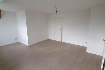 SANIERT | EBK | 57qm | DG | 2 Zimmer | Chemnitz Glösa 2 zimmer
