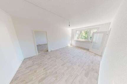 Wohnung zum Mieten in Chemnitz 260 € 44.28 m²