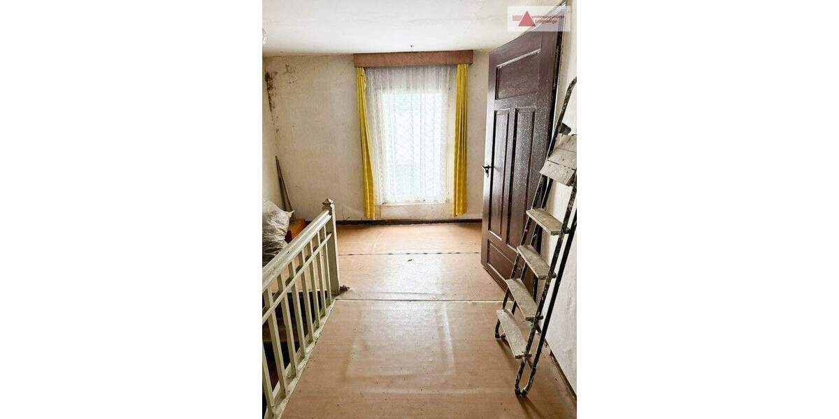 Mehrfamilienhaus, Wohnhaus Annaberg-Buchholz Annaberg - 7 Zimmer, 202 m&sup2;, 80.000&euro; | Angebot:25688331