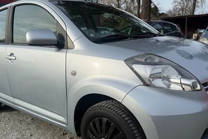 Daihatsu Sirion 38.855 km 5.899 &euro; Chemnitz 09125