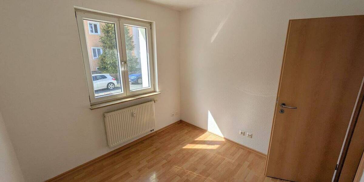 Etagenwohnung Chemnitz Grüna - 2 Zimmer, 35 m&sup2;, 220&euro; | Angebot:26219195