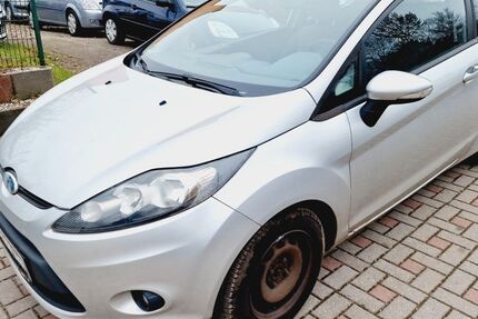 Ford Fiesta 118.500 km 2.290 € Chemnitz 09114