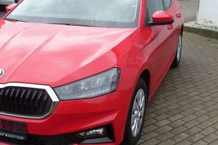 Skoda Fabia 33.100 km 15.850 &euro; Waldheim 04736