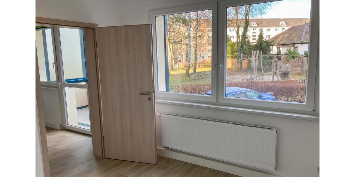 Schöne 2- Raum Wohnung mit Balkon 2 zimmer