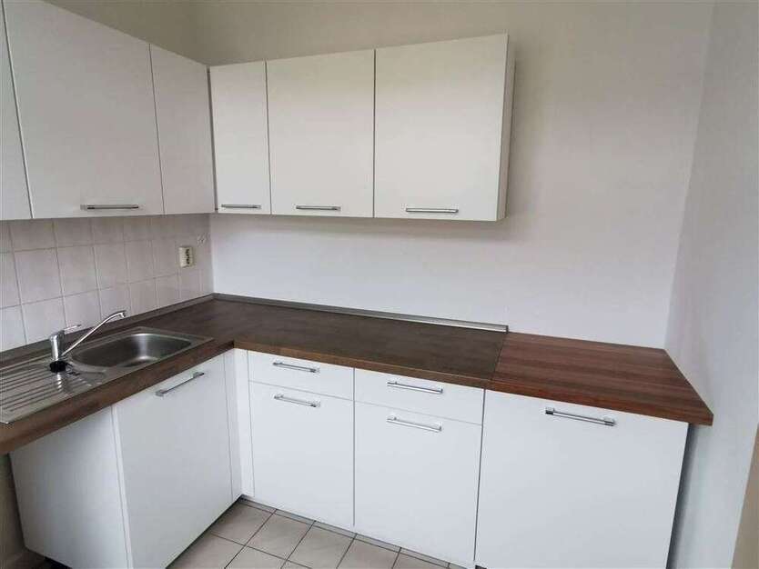 Wohnung zum Mieten in Chemnitz 250 € 45.47 m²