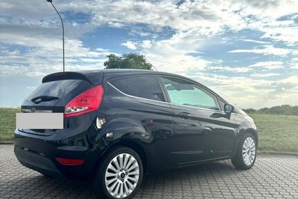Ford Fiesta 154.000 km 3.500 &euro; Rochlitz 09306