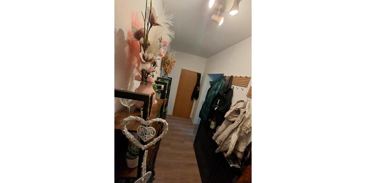 Etagenwohnung Chemnitz Borna-Heinersdorf - 3 Zimmer, 65 m&sup2;, 555&euro; | Angebot:26295514