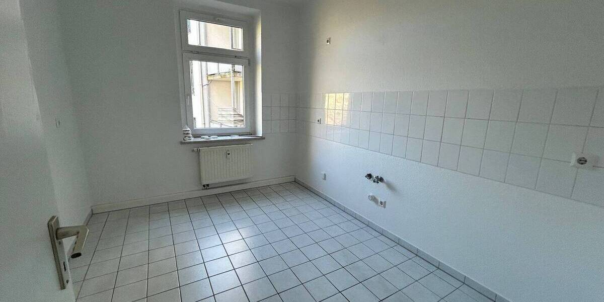 Etagenwohnung Chemnitz Sonnenberg - 3 Zimmer, 64 m&sup2;, 320&euro; | Angebot:25985400