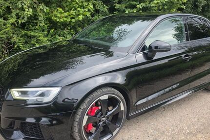 Audi RS3 93.400 km 38.880 &euro; Thum 09419