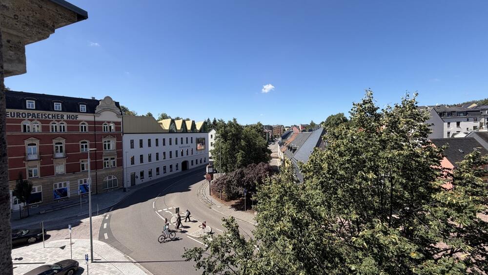 Zentral gelegene 3-Zimmer Wohnung im Dachgeschoss mit Einbauküche - Dachgeschoßwohnung Mittweida Rößgen | Angebot:27207669