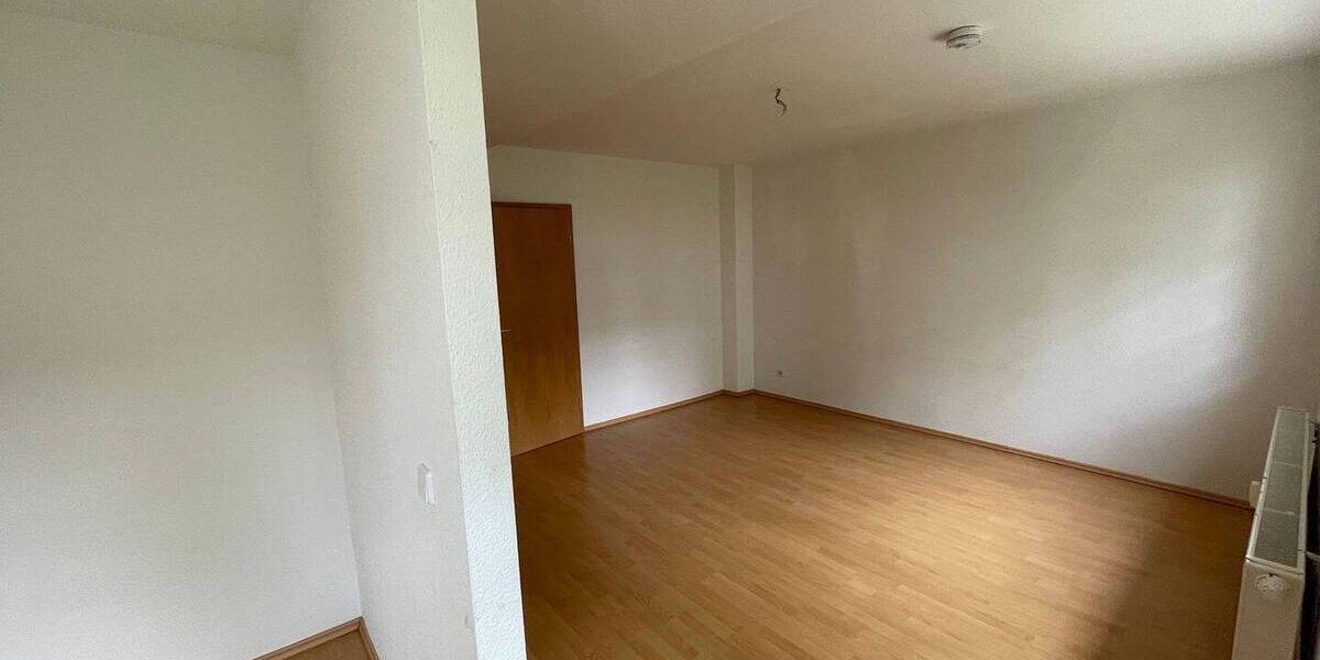 Etagenwohnung Chemnitz Lutherviertel - 1 Zimmer, 40 m&sup2;, 270&euro; | Angebot:26910505