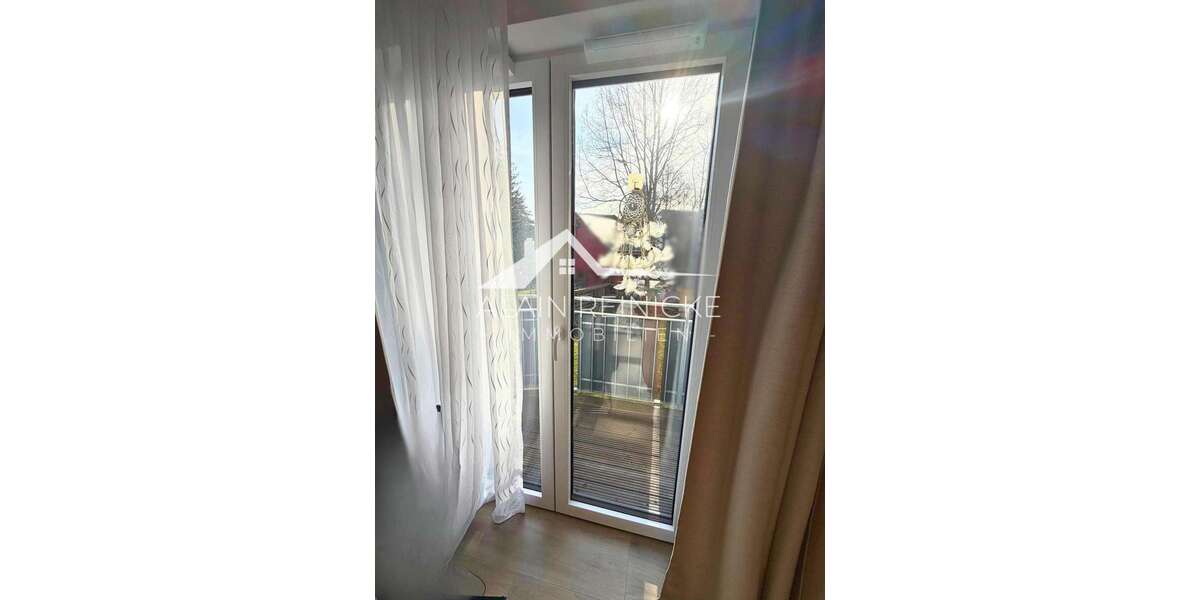ruhig Wohnen mit Terrasse, 2 Balkone & TG-Stellplatz - Maisonettenwohnung Chemnitz | Angebot:25932234