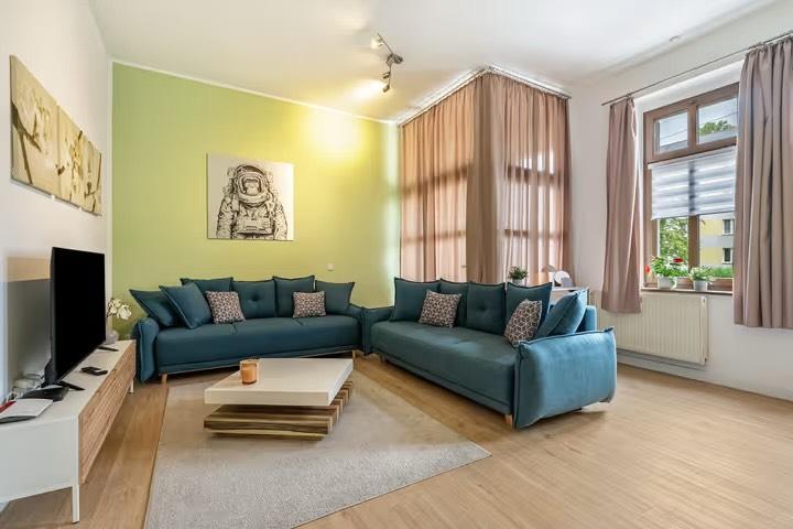 Erdgeschoßwohnung Chemnitz Bernsdorf - 2 Zimmer, 65 m&sup2;, 90.000&euro; | Angebot:27192231