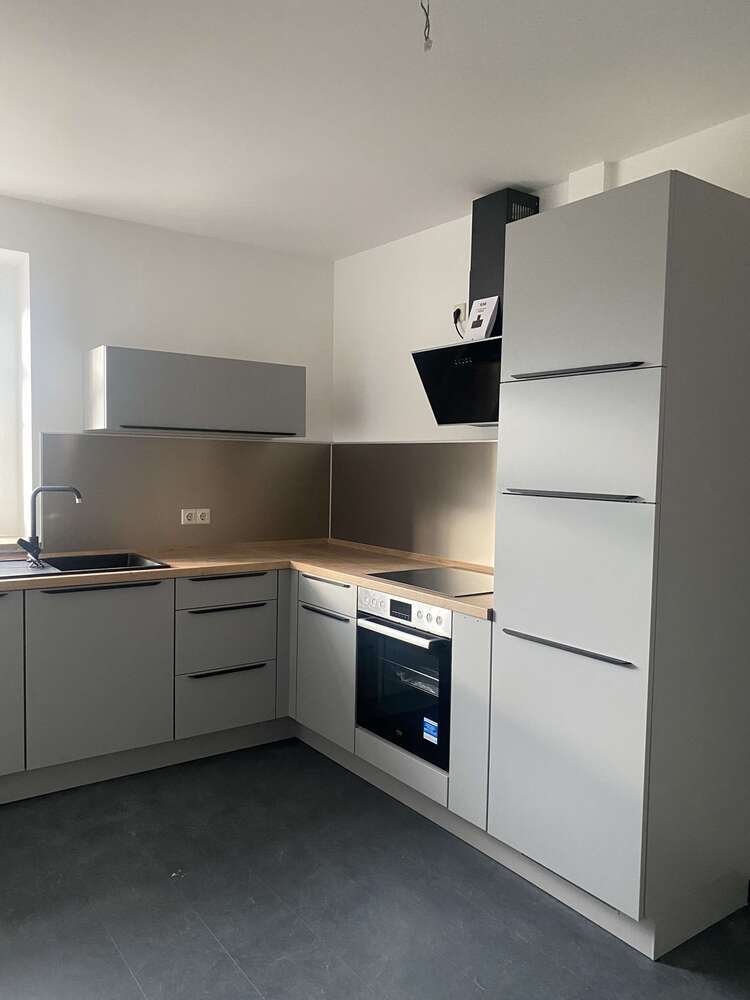 Wohnung zum Mieten in Glauchau 545 € 83.15 m²