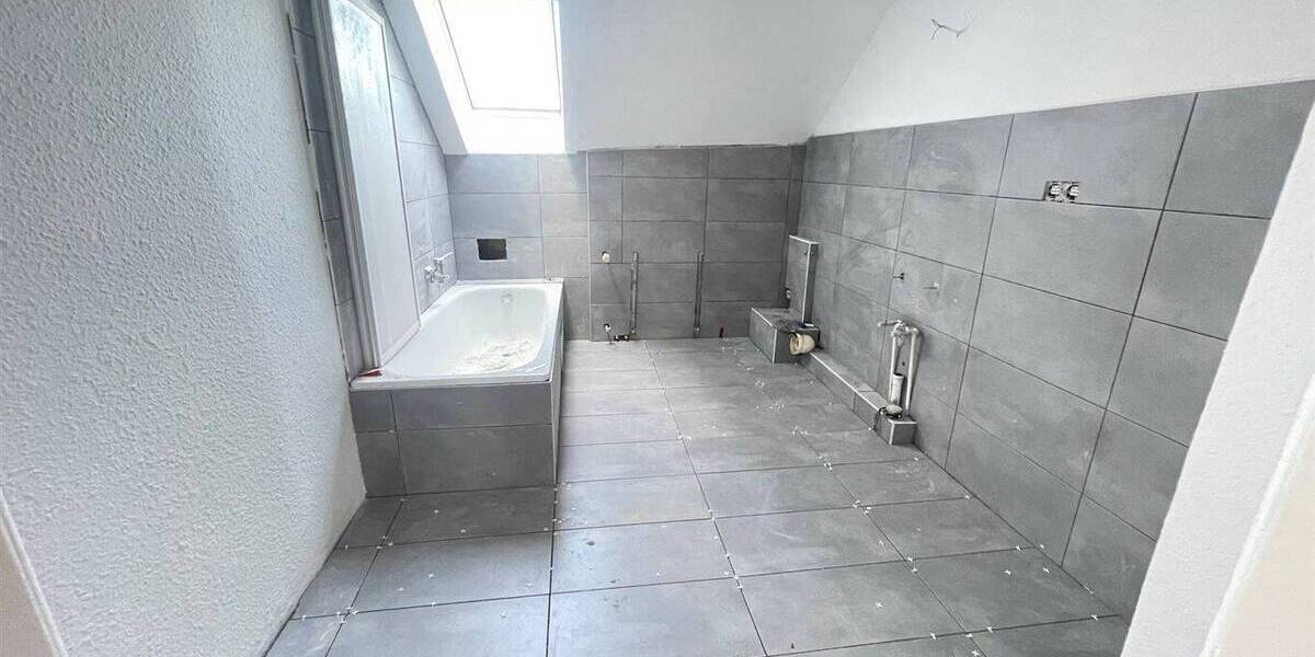 Etagenwohnung Chemnitz Ebersdorf - 3 Zimmer, 92 m&sup2;, 460&euro; | Angebot:25707428