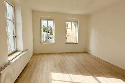 Wohnung Limbach-Oberfrohna Oberfrohna - 2 Zimmer, 56 m&sup2;, 350&euro; | Angebot:27324117