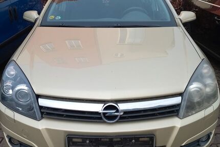Opel Astra 98.000 km 1.000 &euro; Frankenberg 09669