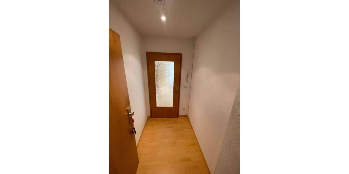 Etagenwohnung Chemnitz Lutherviertel - 1 Zimmer, 40 m&sup2;, 270&euro; | Angebot:26910505