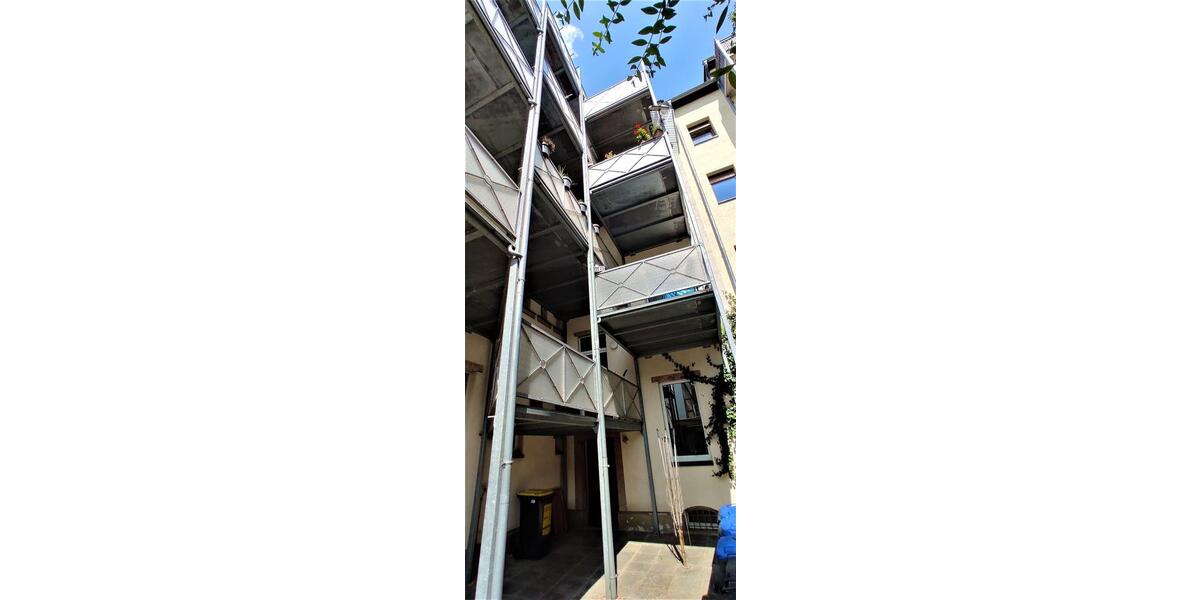 +++Helle 2-Raum-Whg. mit Balkon in herrschaftl. Gründerzeithaus 2 zimmer