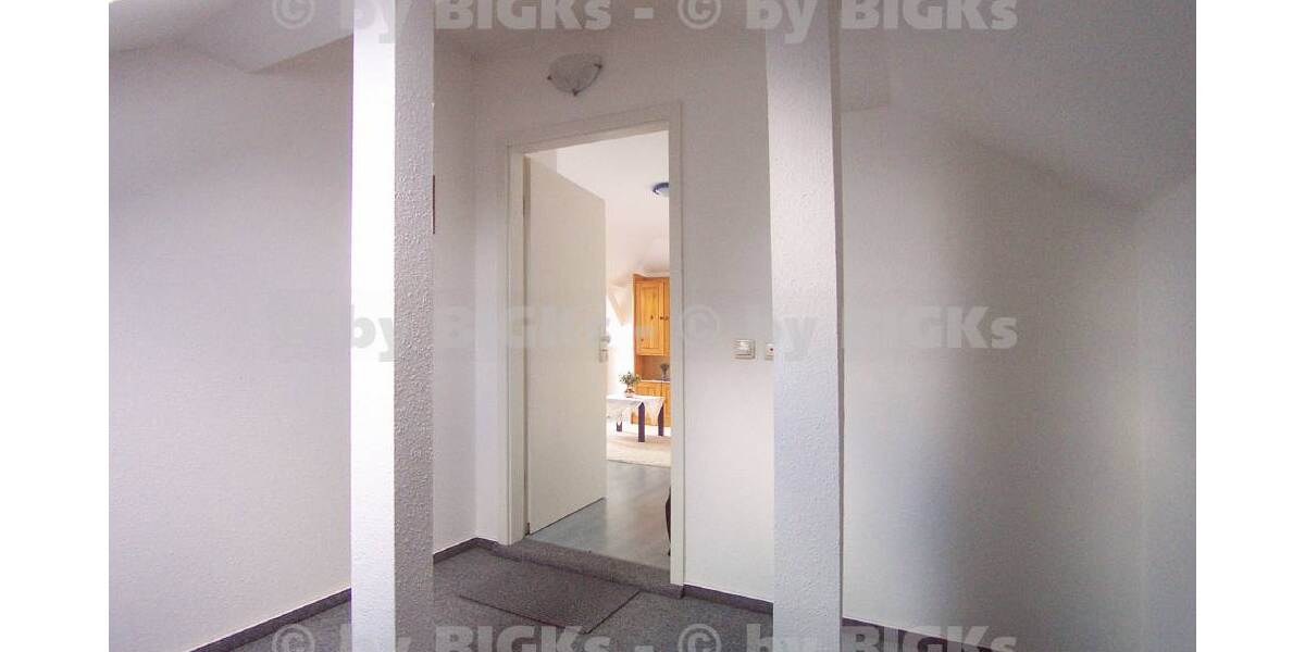 BIGKs - Chemnitz: Möblierte 1 Zimmerwohnung,integrierte Küche&Wannenbad,Balkon, (-;) 1 zimmer