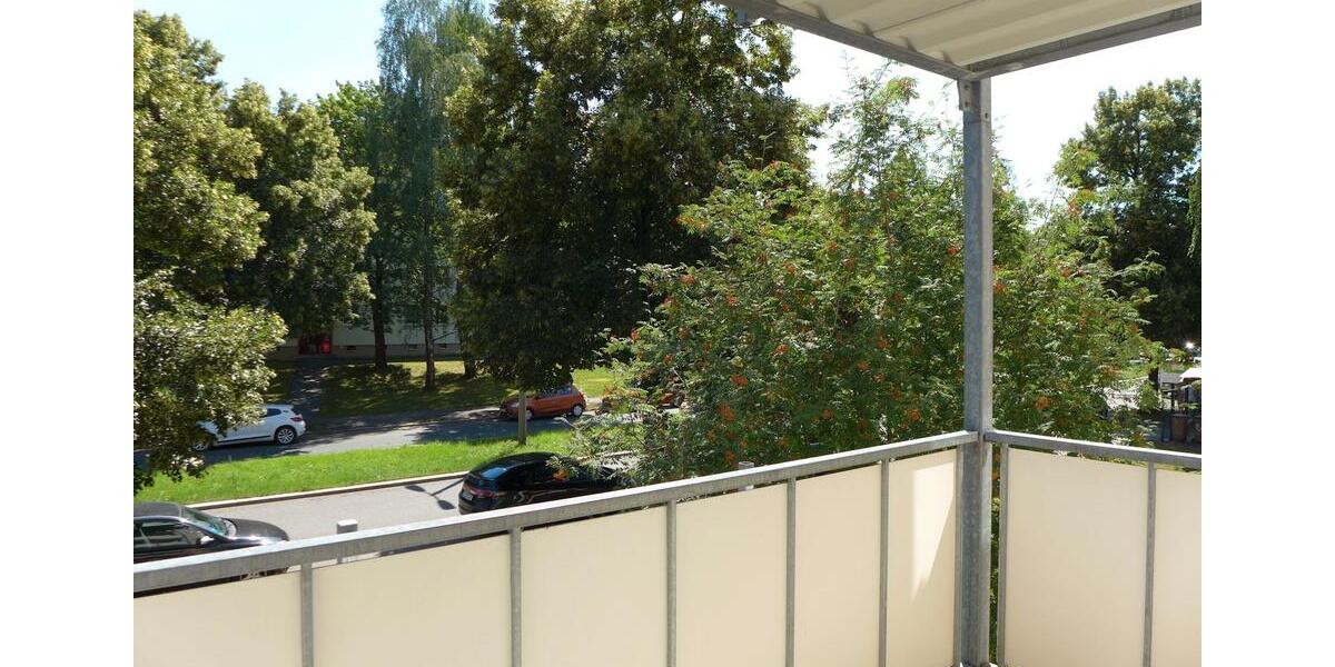 Erstbezug nach Renovierung +++ 3-Zimmer-Wohnung mit Balkon 1. OG 3 zimmer