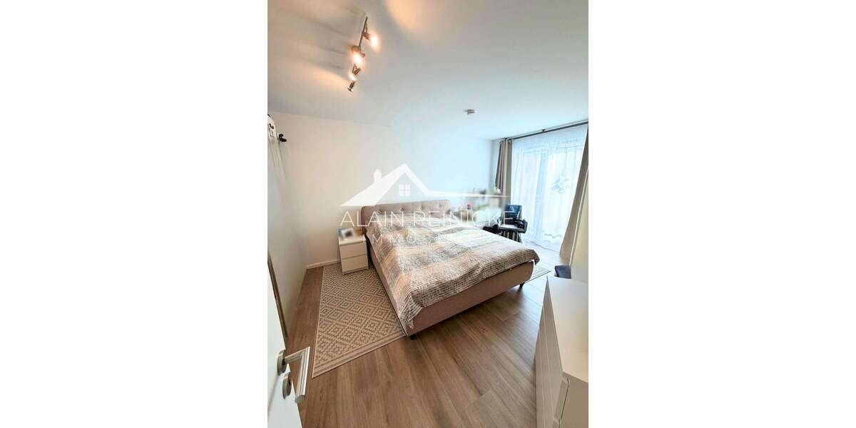 ruhig Wohnen mit Terrasse & Balkonen & TG-Stellplatz - Maisonettenwohnung Chemnitz | Angebot:25932234