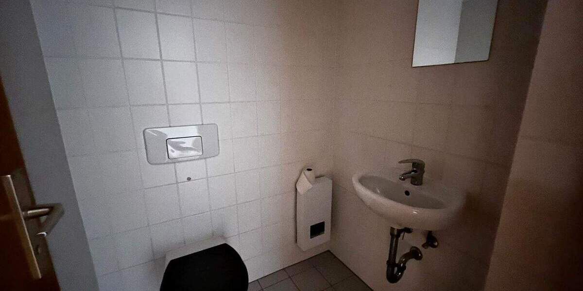 Etagenwohnung Chemnitz Kaßberg - 3 Zimmer, 101 m&sup2;, 600&euro; | Angebot:26157399