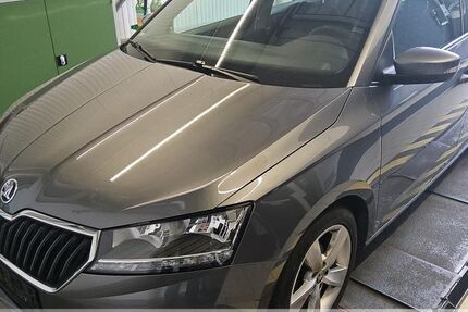 Skoda Fabia 72.653 km 10.999 &euro; Chemnitz 09125