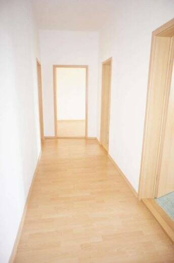 Etagenwohnung Chemnitz Ebersdorf - 2 Zimmer, 63 m&sup2;, 318&euro; | Angebot:26731162