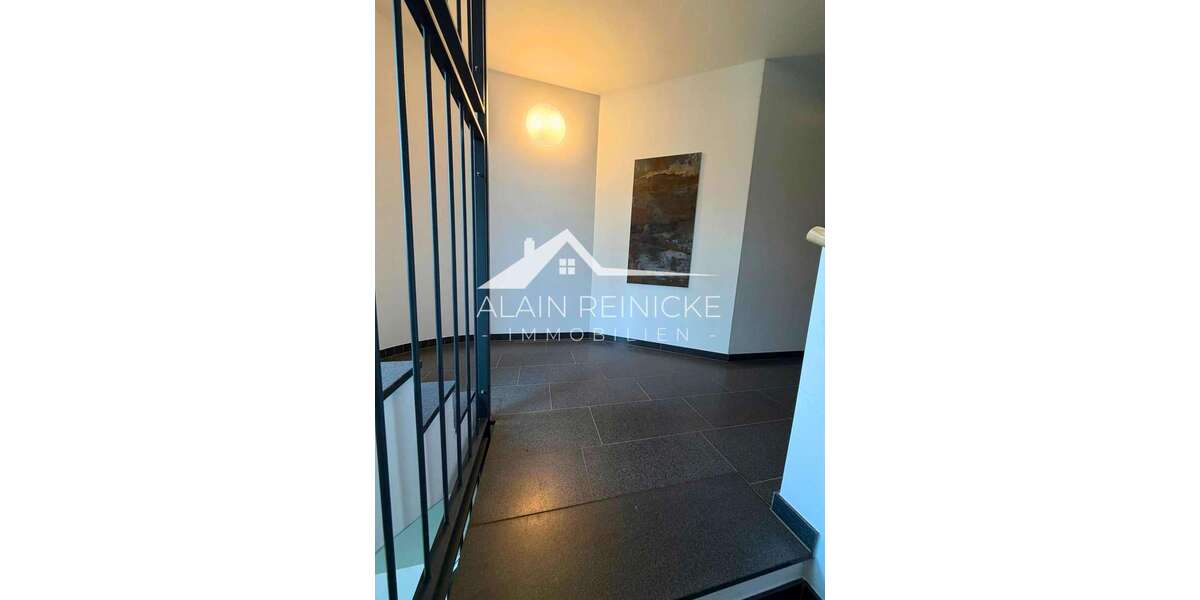 ruhig Wohnen mit Terrasse & Balkonen & TG-Stellplatz - Maisonettenwohnung Chemnitz | Angebot:25932234