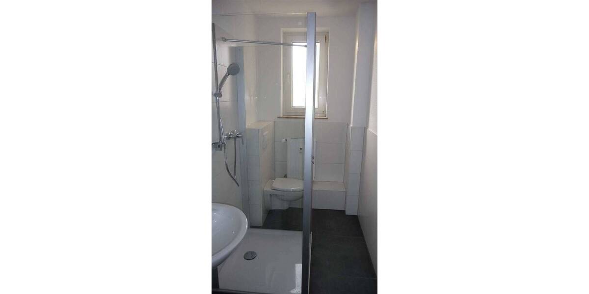 Etagenwohnung Oelsnitz/Erzgeb.-Oelsnitz Oelsnitz - 2 Zimmer, 52 m&sup2;, 340&euro; | Angebot:26450121