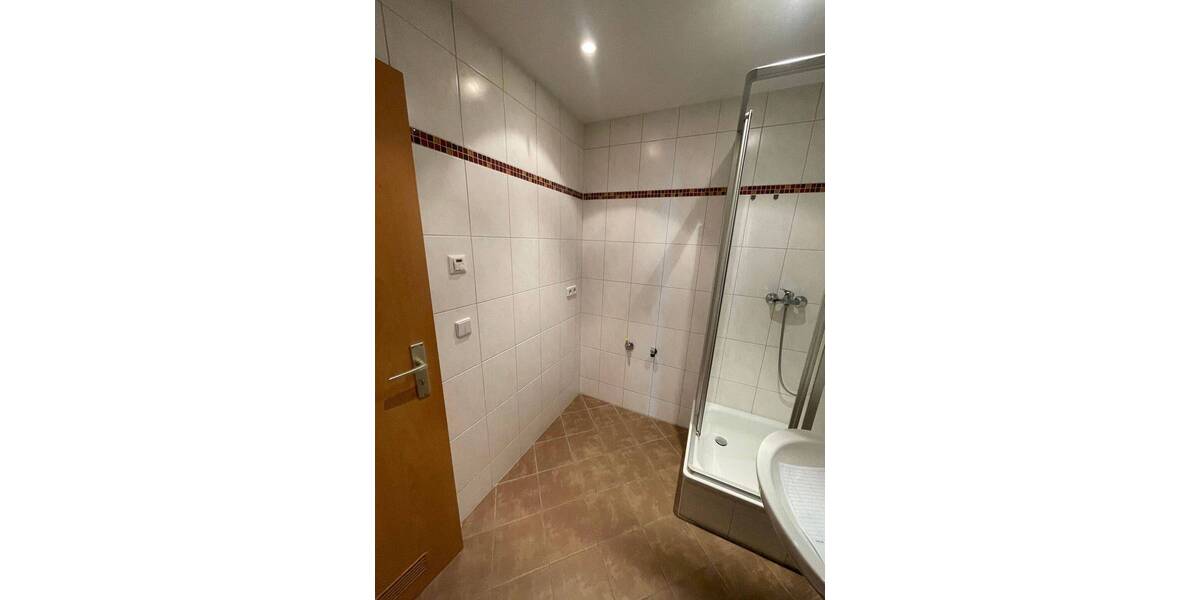 Etagenwohnung Chemnitz Lutherviertel - 1 Zimmer, 40 m&sup2;, 270&euro; | Angebot:26910505