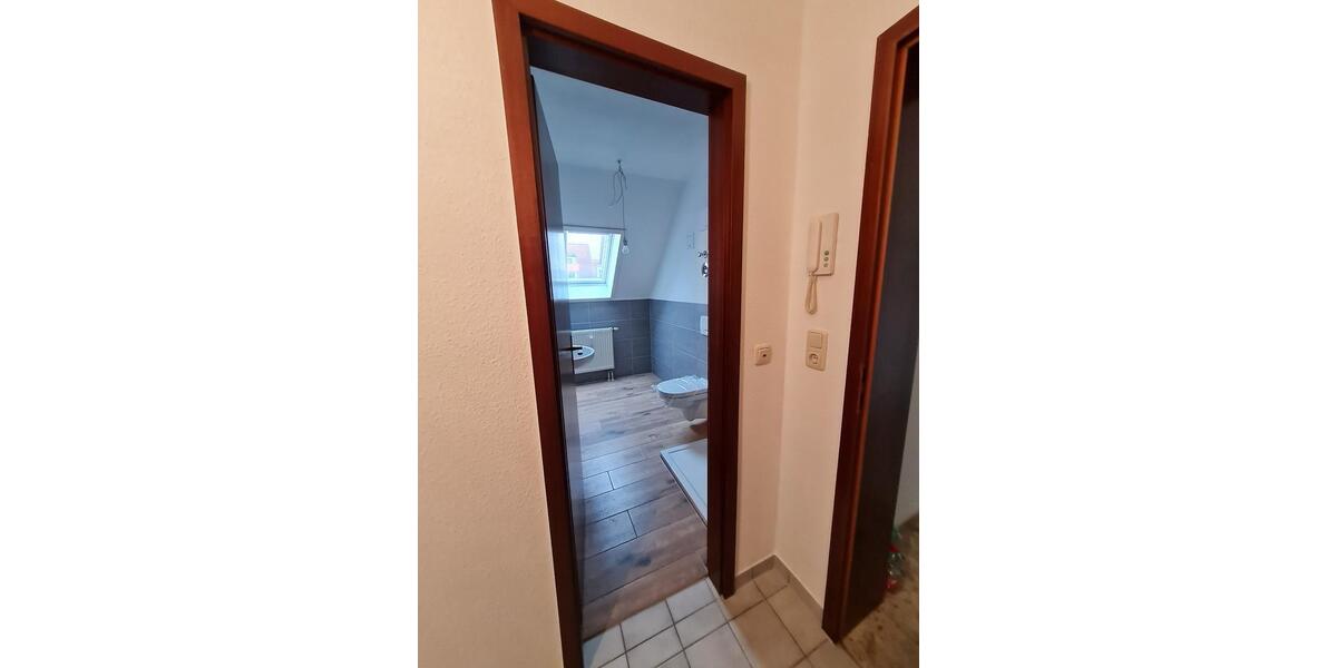 Etagenwohnung Glauchau - 2 Zimmer, 48 m&sup2;, 51.000&euro; | Angebot:24975976