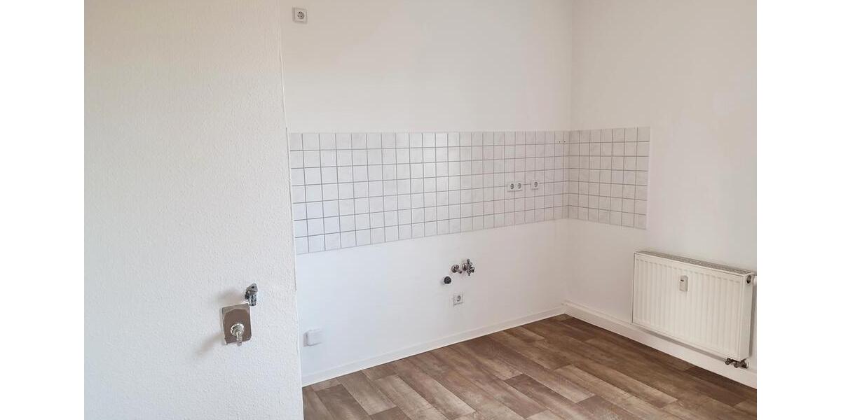 Erdgeschoßwohnung Chemnitz Bernsdorf - 3 Zimmer, 71 m&sup2;, 411&euro; | Angebot:26271604