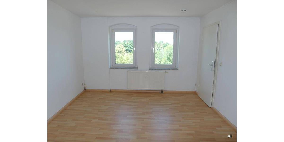 Etagenwohnung Limbach-Oberfrohna Oberfrohna - 3 Zimmer, 72 m&sup2;, 360&euro; | Angebot:26276279