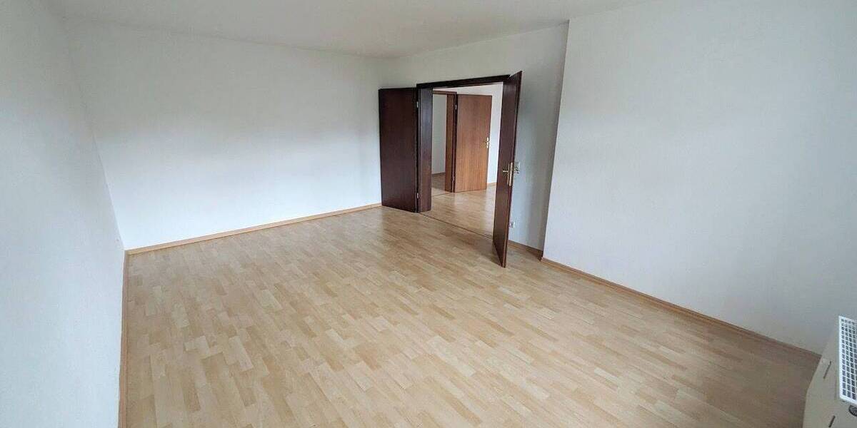 Etagenwohnung Chemnitz Sonnenberg - 3 Zimmer, 74 m&sup2;, 350&euro; | Angebot:26768114
