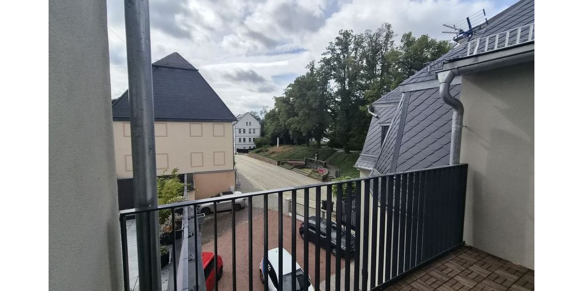 Familienfreundliche 4-Zimmer-Wohnung mit Balkon und offenem Wohnbereich - Etagenwohnung Hainichen | Angebot:27212357