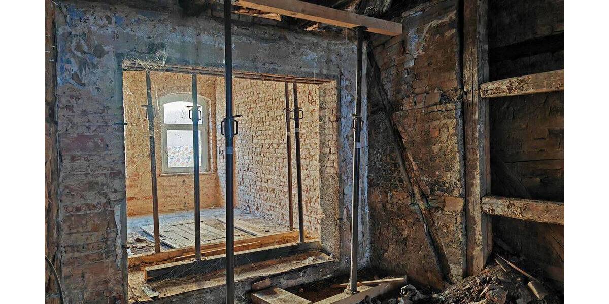 Reihenmittelhaus Frankenberg Frankenberg - 7 Zimmer, 230 m&sup2;, 33.000&euro; | Angebot:25741252