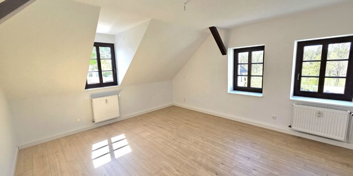 Viel Platz unterm Dach: 5‑Zimmer-Wohnung mit Sichtbalken & Tageslichtbad! - Etagenwohnung Chemnitz Gablenz | Angebot:26674854