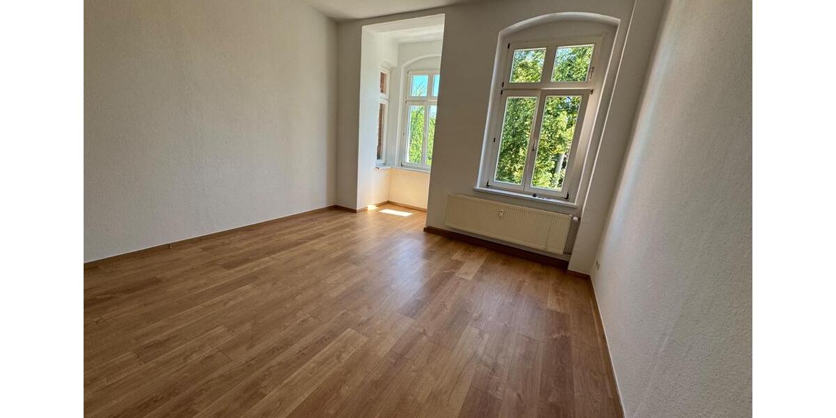 Etagenwohnung Waldheim - 5 Zimmer, 120 m&sup2;, 650&euro; | Angebot:26299942