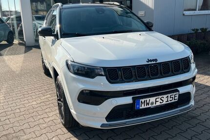 Jeep Compass 28.500 km 24.990 &euro; Burgstädt 09217