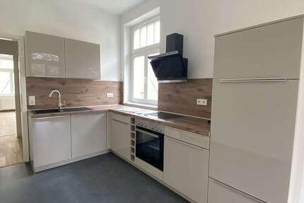 Wohnung zum Mieten in Zwickau 810 € 115.56 m²