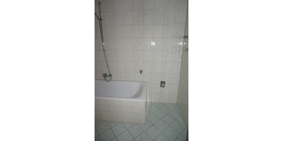 Zimmer Chemnitz Lutherviertel - 3 Zimmer, 61 m&sup2;, 320&euro; | Angebot:26388946