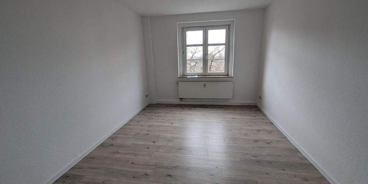 Etagenwohnung Chemnitz Hilbersdorf - 2 Zimmer, 64 m&sup2;, 320&euro; | Angebot:26512530