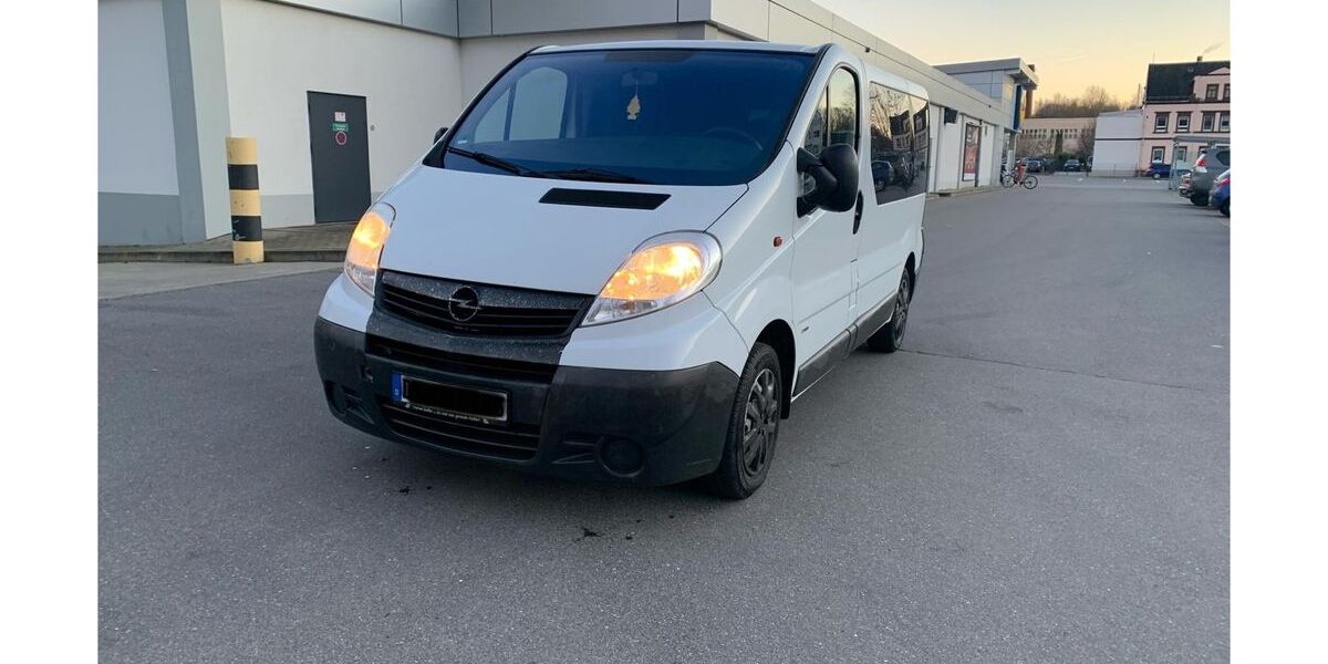 Opel Vivaro 270.000 km 5.800 &euro; Chemnitz 09113