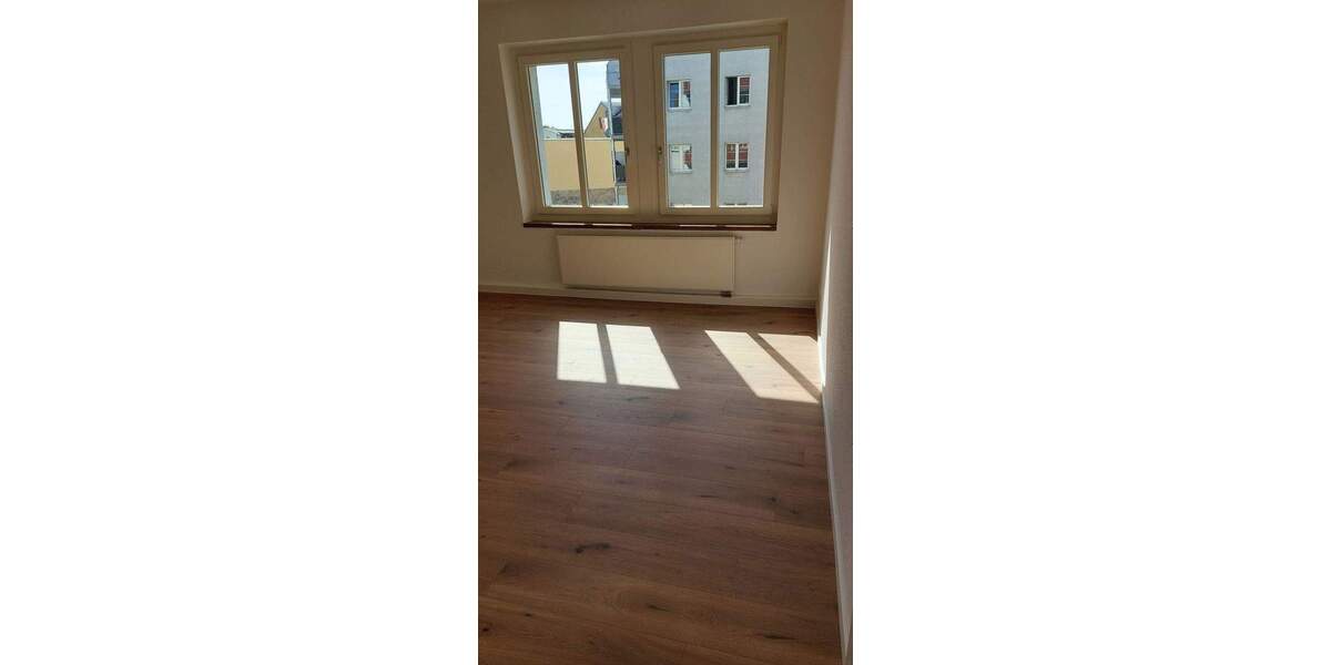 Etagenwohnung Chemnitz Lutherviertel - 2 Zimmer, 51 m&sup2;, 295&euro; | Angebot:26305846